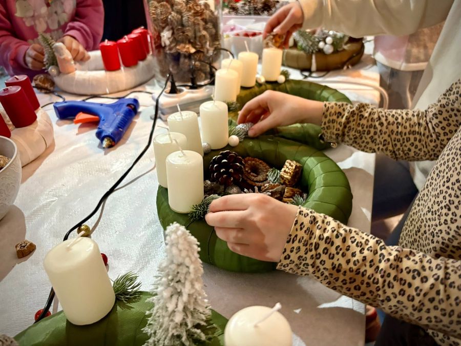 Adventi koszorú készítése