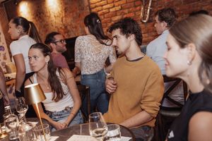 Kerámiafestő workshop, Budapest: Vacsora és kapcsolatépítés